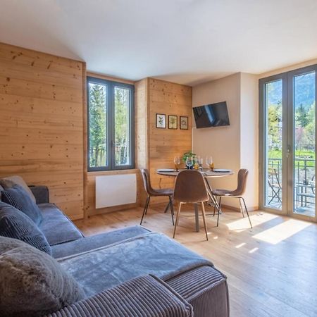 Newly Renovated Apartment With Mont Blanc View Chamonix Exteriör bild