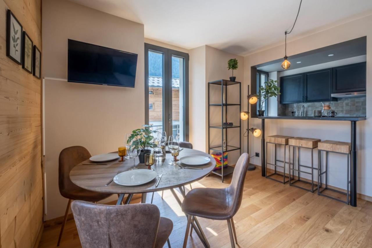 Newly Renovated Apartment With Mont Blanc View Chamonix Exteriör bild